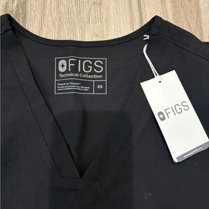 figs scrub top NWT